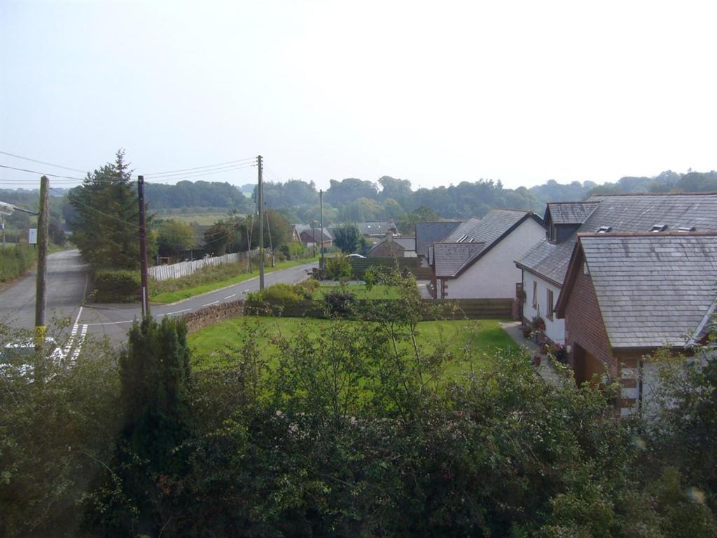 The Village Inn Kirtlebridge Bagian luar foto